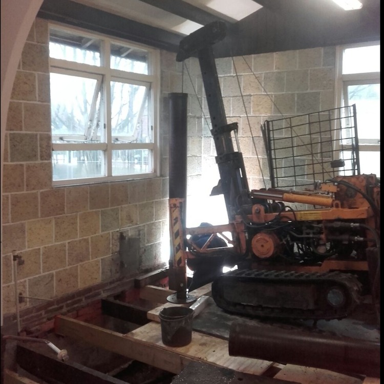 Aardbevingsschade bestendig maken van de Molukse kerk in Appingedam 